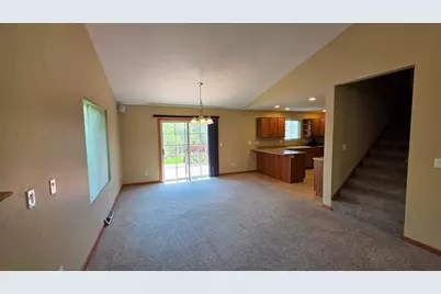 4725  Fox Grove Rd, Sheboygan, WI 53081 - Photo 9
