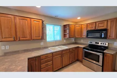 4725  Fox Grove Rd, Sheboygan, WI 53081 - Photo 7