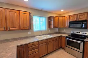 4725 Fox Grove Rd, Sheboygan, WI 53081 - Photo 7