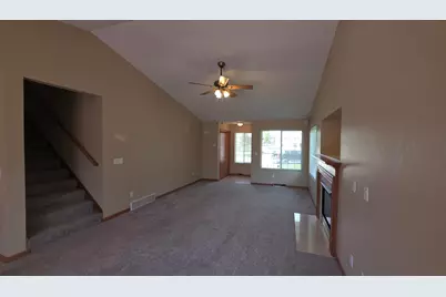 4725  Fox Grove Rd, Sheboygan, WI 53081 - Photo 3