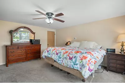 2556 N 96th St, Wauwatosa, WI 53226 - Photo 23