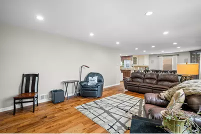 2556 N 96th St, Wauwatosa, WI 53226 - Photo 17