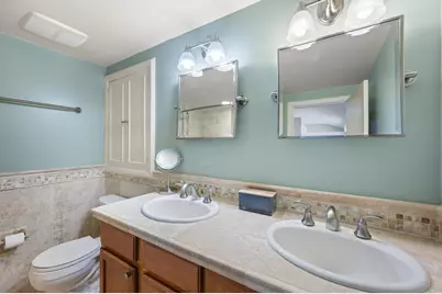 2556 N 96th St, Wauwatosa, WI 53226 - Photo 29