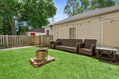 609 E Lake View Ave, Whitefish Bay, WI 53217 - Photo 25