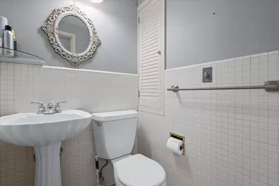 609 E Lake View Ave, Whitefish Bay, WI 53217 - Photo 17