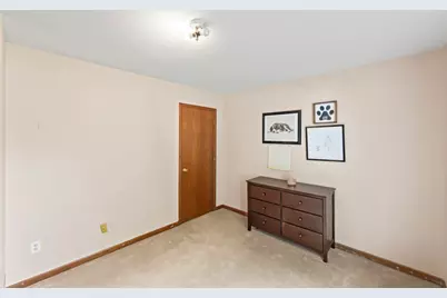 1803  Wexford Ln, Waukesha, WI 53186 - Photo 19
