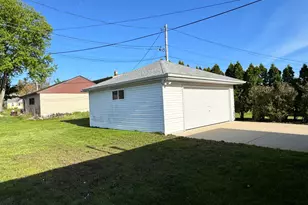3770 S 93rd St, Milwaukee, WI 53228 - Photo 17