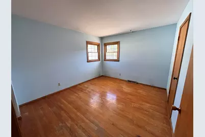 3770 S 93rd St, Milwaukee, WI 53228 - Photo 15