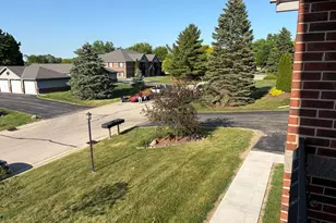 S75W16775 Jacob Ct, Muskego, WI 53150 - Photo 3