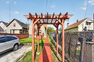 2865 N 17th St, Milwaukee, WI 53206 - Photo 17