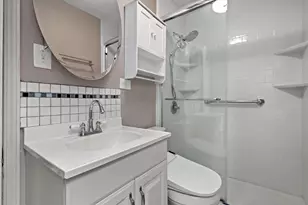 2147 S Mound St, Milwaukee, WI 53207 - Photo 11