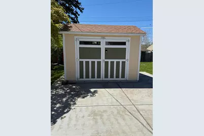1024  Illinois St, Racine, WI 53405 - Photo 3