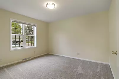 5117  58th St, Kenosha, WI 53144 - Photo 9