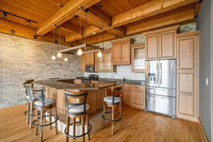 601 E Erie St, Milwaukee, WI 53202 - Photo 7