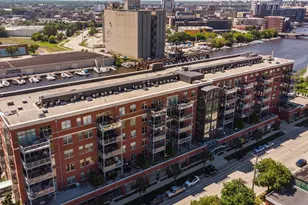 601 E Erie St, Milwaukee, WI 53202 - Photo 39