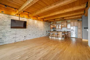 601 E Erie St, Milwaukee, WI 53202 - Photo 5