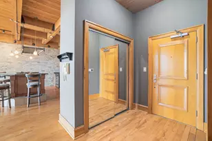 601 E Erie St, Milwaukee, WI 53202 - Photo 31
