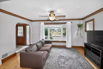 1935 E Howard Ave, Saint Francis, WI 53235 - Photo 3