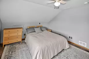 1935 E Howard Ave, Saint Francis, WI 53235 - Photo 23
