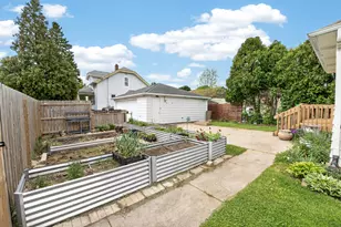 1935 E Howard Ave, Saint Francis, WI 53235 - Photo 33