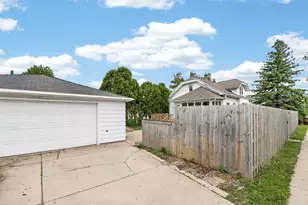 1935 E Howard Ave, Saint Francis, WI 53235 - Photo 39