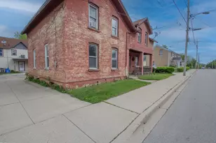 504 E Division St, Watertown, WI 53098 - Photo 3