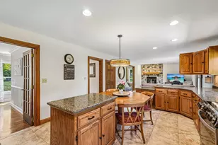 W68N347 Palmetto Ave, Cedarburg, WI 53012 - Photo 5