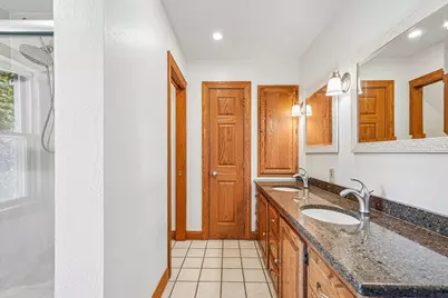 W68N347  Palmetto Ave, Cedarburg, WI 53012 - Photo 17