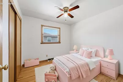 2508 W Halsey Ave, Milwaukee, WI 53221 - Photo 19
