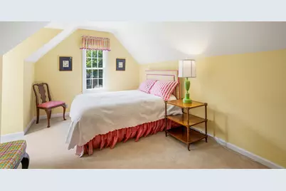 10240 N Westport Cir, Mequon, WI 53092 - Photo 27