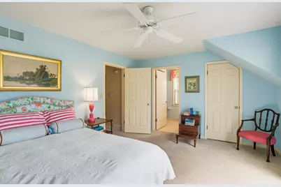 10240 N Westport Cir, Mequon, WI 53092 - Photo 21