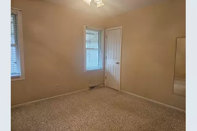 106  West Ct, Saint Nazianz, WI 54232 - Photo 9