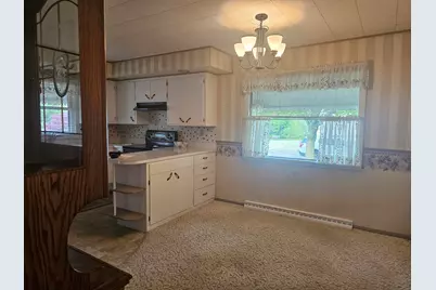 106  West Ct, Saint Nazianz, WI 54232 - Photo 3