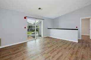 N110W17058 Ashbury Ln, Germantown, WI 53022 - Photo 5