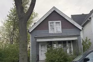 2620 S Pine Ave, Milwaukee, WI 53207 - Photo 1
