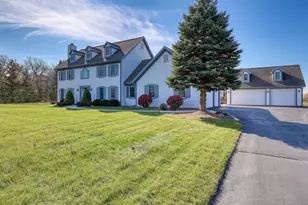 W284N4919 Roosevelts Quay, Merton, WI 53072 - Photo 5