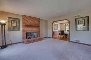 W284N4919 Roosevelts Quay, Merton, WI 53072 - Photo 11