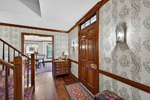 125 W Glenview Ct, Mequon, WI 53092 - Photo 5
