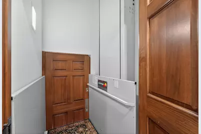125 W Glenview Ct, Mequon, WI 53092 - Photo 19