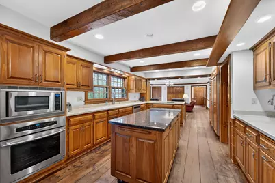 125 W Glenview Ct, Mequon, WI 53092 - Photo 11