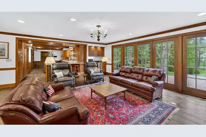 125 W Glenview Ct, Mequon, WI 53092 - Photo 15
