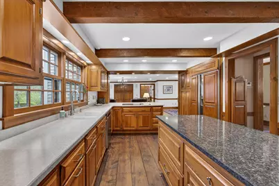 125 W Glenview Ct, Mequon, WI 53092 - Photo 13