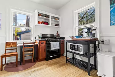 2312 E Linnwood Ave, Milwaukee, WI 53211 - Photo 15