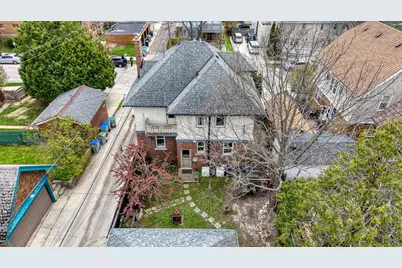 2312 E Linnwood Ave, Milwaukee, WI 53211 - Photo 35