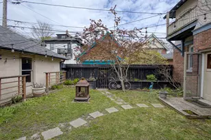2312 E Linnwood Ave, Milwaukee, WI 53211 - Photo 31