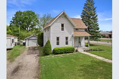 220 E Walworth St, Elkhorn, WI 53121 - Photo 1