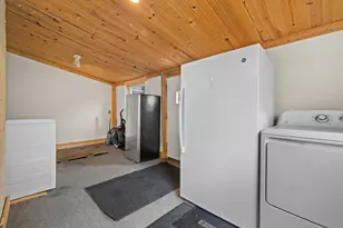 220 E Walworth St, Elkhorn, WI 53121 - Photo 15