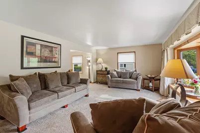 5922  Sycamore St, Greendale, WI 53129 - Photo 3