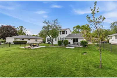 5922  Sycamore St, Greendale, WI 53129 - Photo 31