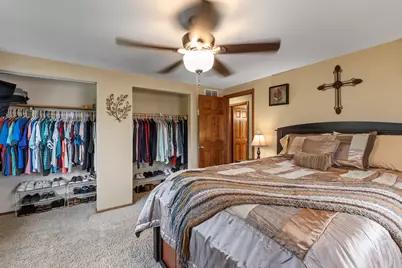 5922  Sycamore St, Greendale, WI 53129 - Photo 21